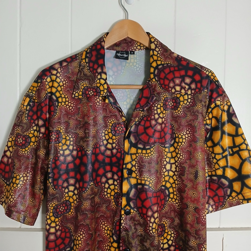 Vintage Third Rail Psychedelic Fractal Print Shirt Mens Medium Red Yellow 90s
